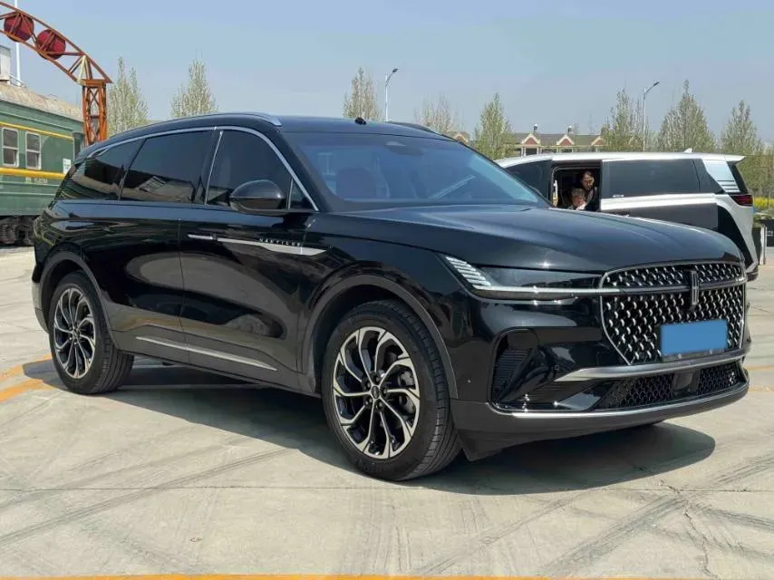 2023 Lincoln Nautilus 2.0T 261HP L4 8AT,autocango,china used car exporter,china ev exporter,chinese used car exporter,chinese used ev exporter
