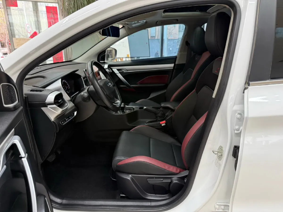 2021 Geely Coolray 1.4T 141HP L4 6DCT,autocango,china used car exporter,china ev exporter,chinese used car exporter,chinese used ev exporter