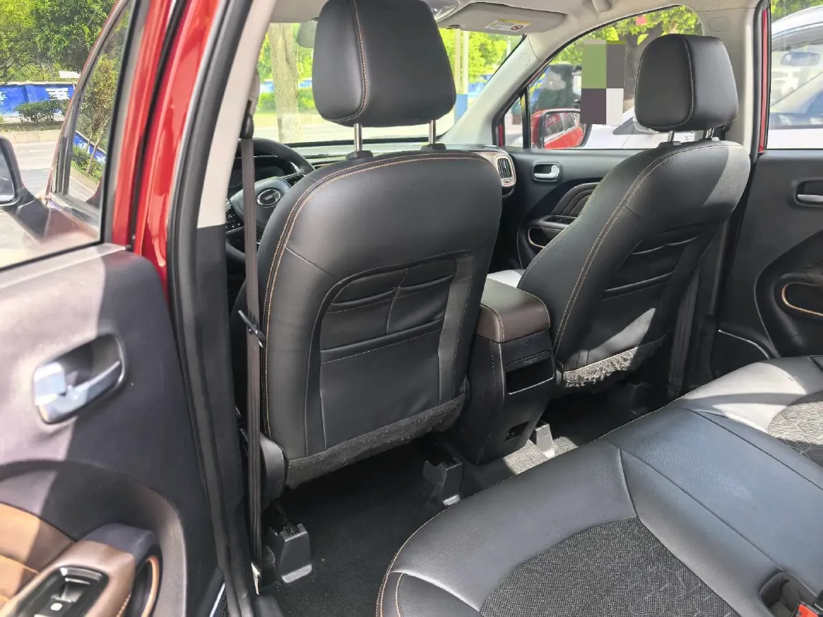 2019 BaoJun RM-5 1.5T 147HP L4 6MT,autocango,china used car exporter,china ev exporter,chinese used car exporter,chinese used ev exporter