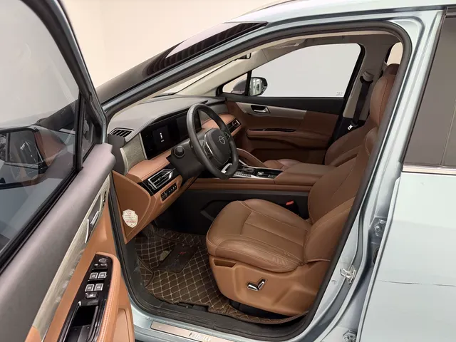 2020 HaiMa 7X 1.6T 195HP L4 6AT,autocango,china used car exporter,china ev exporter,chinese used car exporter,chinese used ev exporter