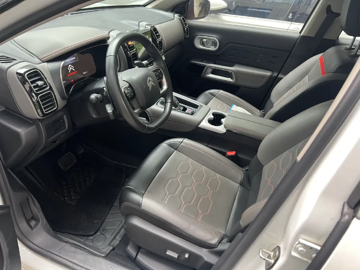 2019 Citroen C5 Aircross 1.6T 170HP L4 6AT,autocango,china used car exporter,china ev exporter,chinese used car exporter,chinese used ev exporter