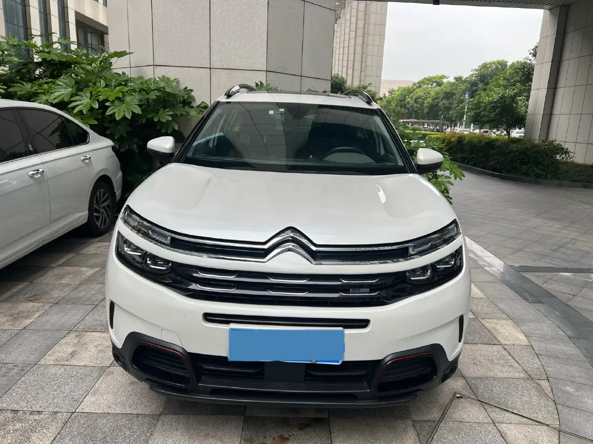 2019 Citroen C5 Aircross 1.6T 170HP L4 6AT,autocango,china used car exporter,china ev exporter,chinese used car exporter,chinese used ev exporter