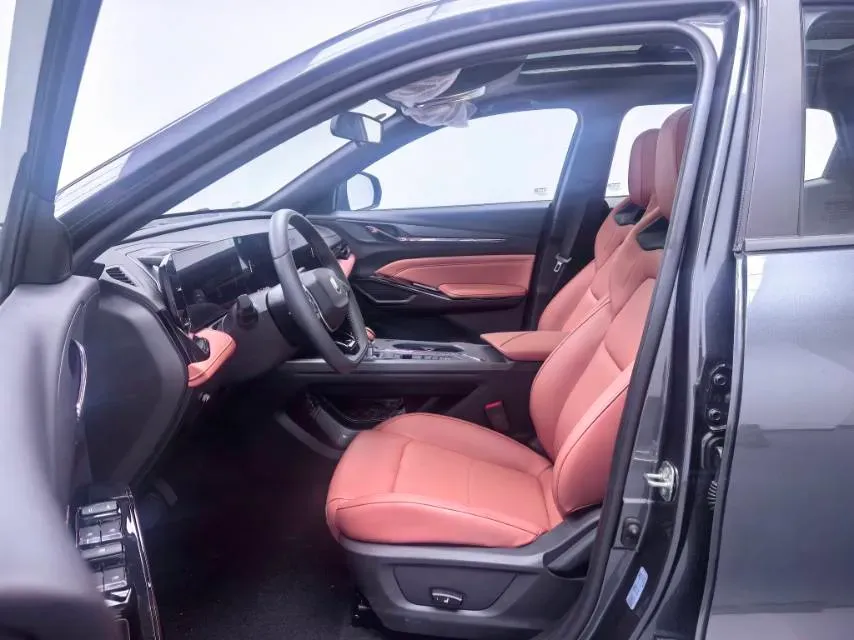 2026 ChangAn X5 PLUS 1.5T 192HP L4 7DCT,autocango,china used car exporter,china ev exporter,chinese used car exporter,chinese used ev exporter