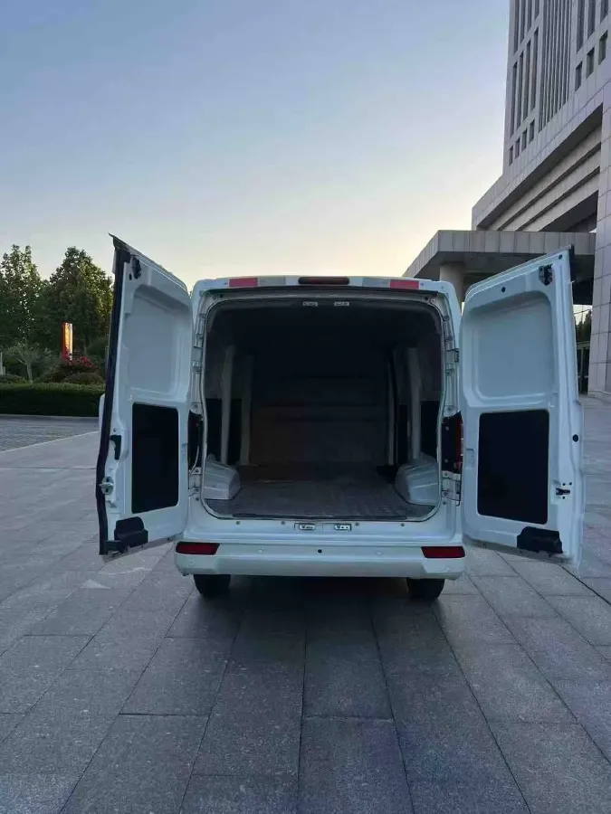 2020 DongFeng Aeolus YiXuan EV BEV 47.7KWH,autocango,china used car exporter,china ev exporter,chinese used car exporter,chinese used ev exporter