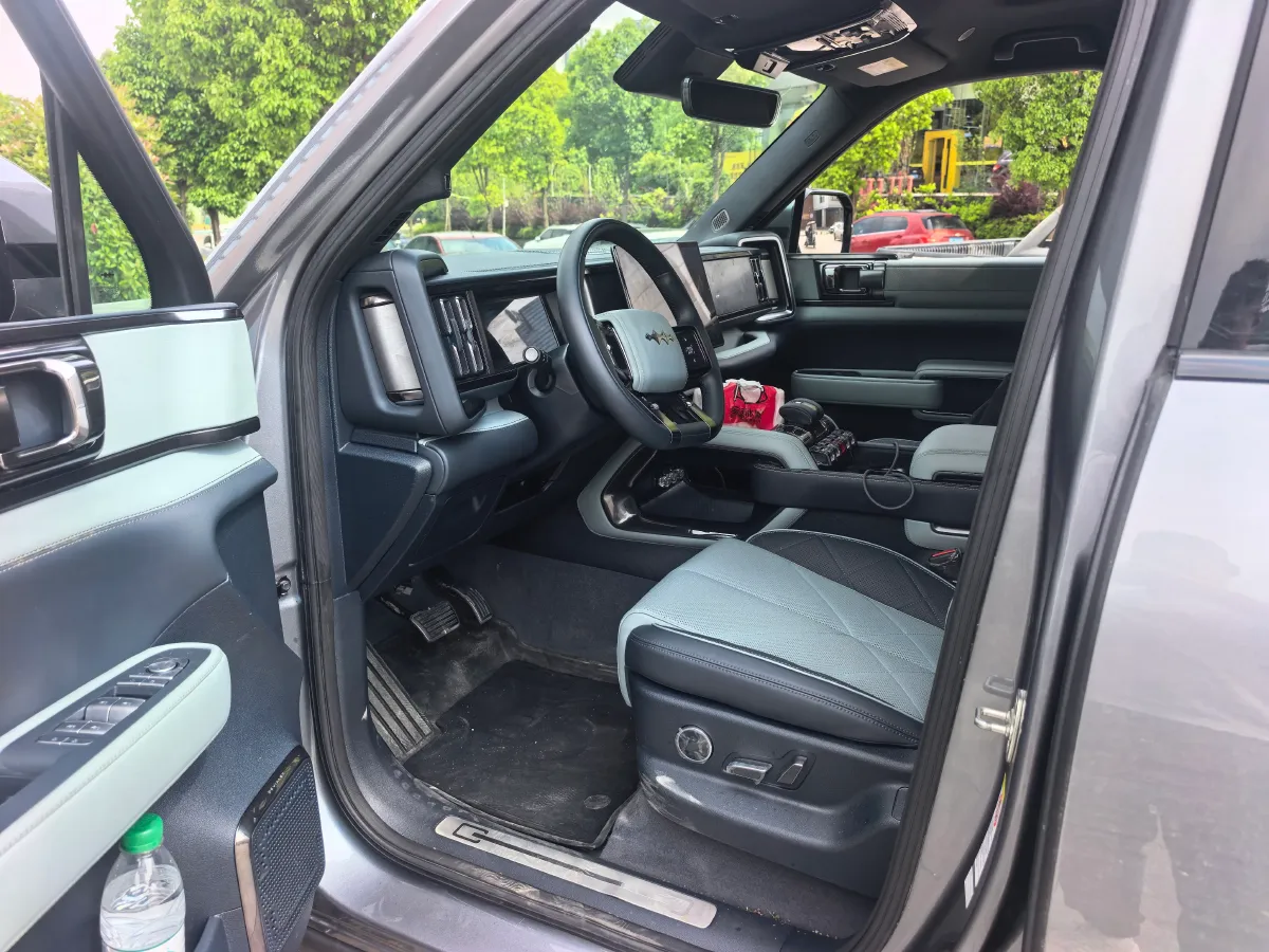 2023 FangChengBao Bao 5 1.5T 194HP L4 E-CVT PHEV 31.8KWH,autocango,china used car exporter,china ev exporter,chinese used car exporter,chinese used ev exporter