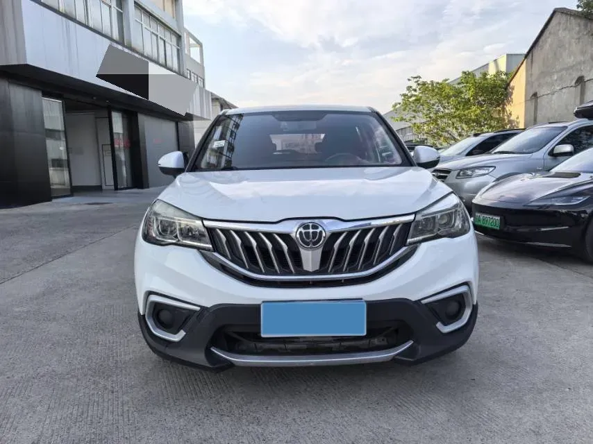 2017 Brilliance Auto V3 1.5L 112HP L4 5MT,autocango,china used car exporter,china ev exporter,chinese used car exporter,chinese used ev exporter