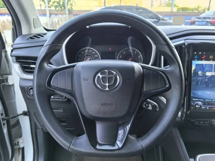2017 Brilliance Auto V3 1.5L 112HP L4 5MT,autocango,china used car exporter,china ev exporter,chinese used car exporter,chinese used ev exporter