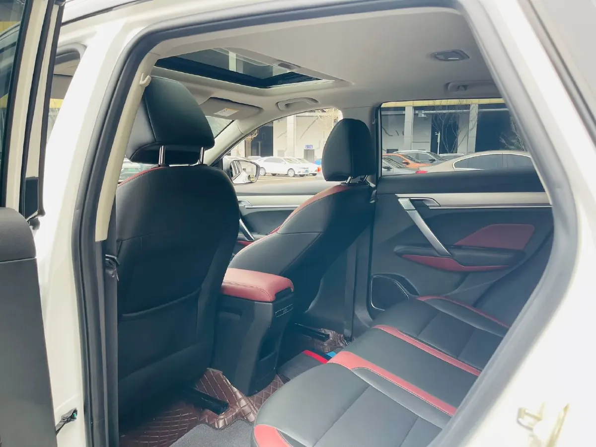 2021 Geely Coolray 1.4T 141HP L4 6DCT,autocango,china used car exporter,china ev exporter,chinese used car exporter,chinese used ev exporter
