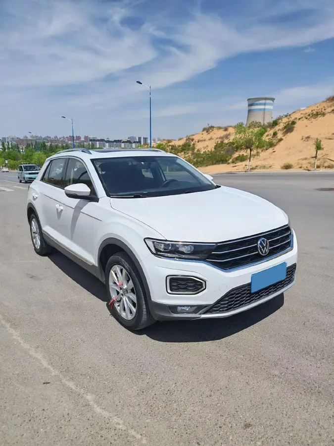 2019 Volkswagen T-Roc 1.4T 131HP L4 7DCT,autocango,china used car exporter,china ev exporter,chinese used car exporter,chinese used ev exporter