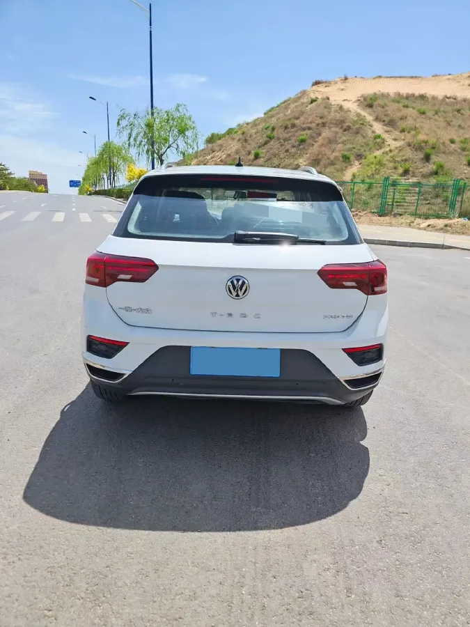 2019 Volkswagen T-Roc 1.4T 131HP L4 7DCT,autocango,china used car exporter,china ev exporter,chinese used car exporter,chinese used ev exporter
