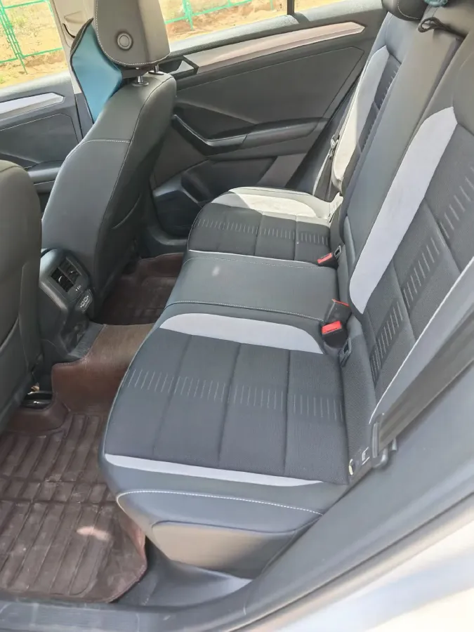 2019 Volkswagen T-Roc 1.4T 131HP L4 7DCT,autocango,china used car exporter,china ev exporter,chinese used car exporter,chinese used ev exporter