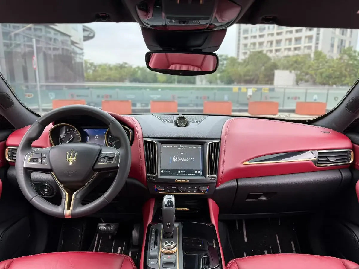 2018 Maserati Levante 3.0T 350HP V6 8AT,autocango,china used car exporter,china ev exporter,chinese used car exporter,chinese used ev exporter