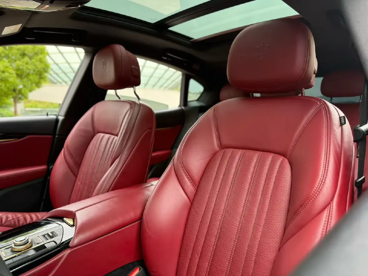 2018 Maserati Levante 3.0T 350HP V6 8AT,autocango,china used car exporter,china ev exporter,chinese used car exporter,chinese used ev exporter