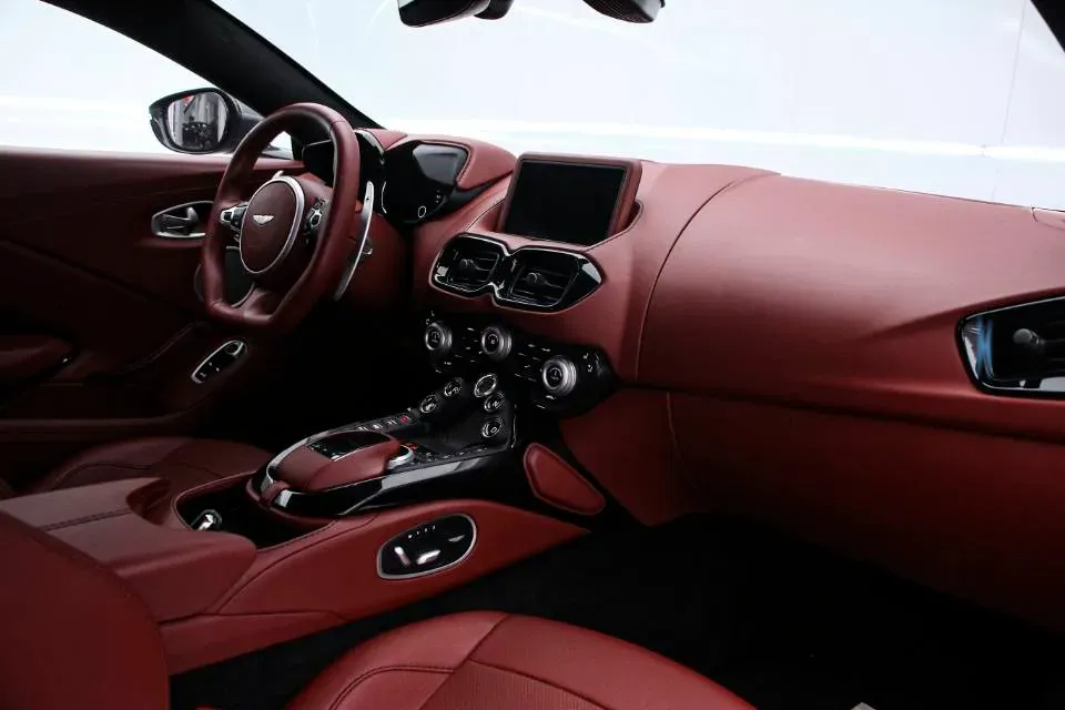 2018 Aston Martin V8 Vantage 4.0T 510HP V8 8AT,autocango,china used car exporter,china ev exporter,chinese used car exporter,chinese used ev exporter