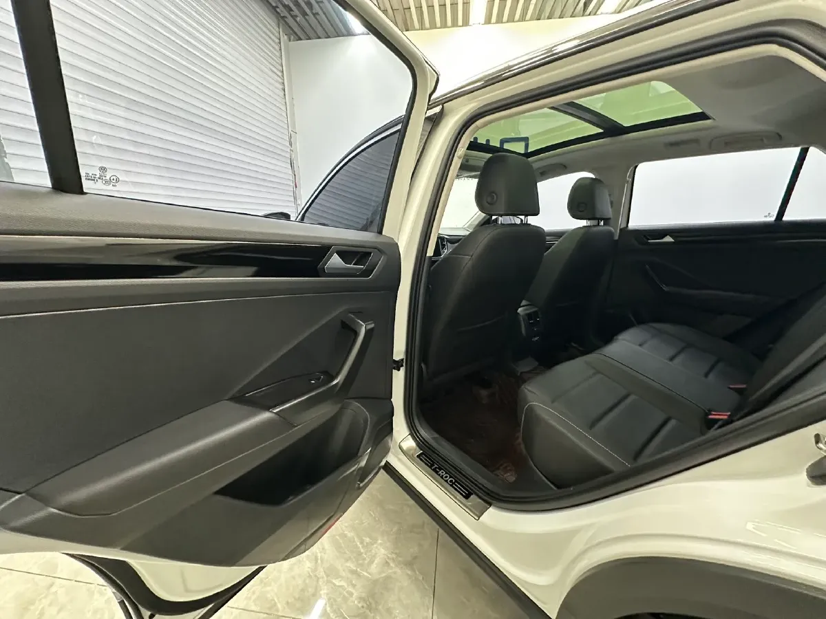 2022 Volkswagen T-Roc 1.4T 150HP L4 7DCT,autocango,china used car exporter,china ev exporter,chinese used car exporter,chinese used ev exporter