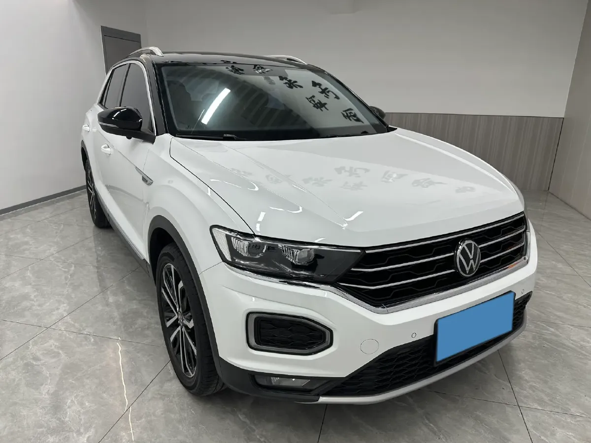 2022 Volkswagen T-Roc 1.4T 150HP L4 7DCT,autocango,china used car exporter,china ev exporter,chinese used car exporter,chinese used ev exporter