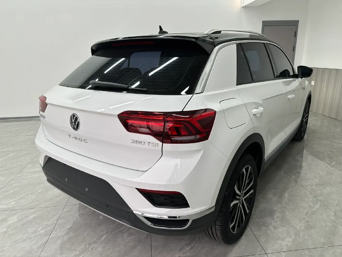 2022 Volkswagen T-Roc 1.4T 150HP L4 7DCT,autocango,china used car exporter,china ev exporter,chinese used car exporter,chinese used ev exporter