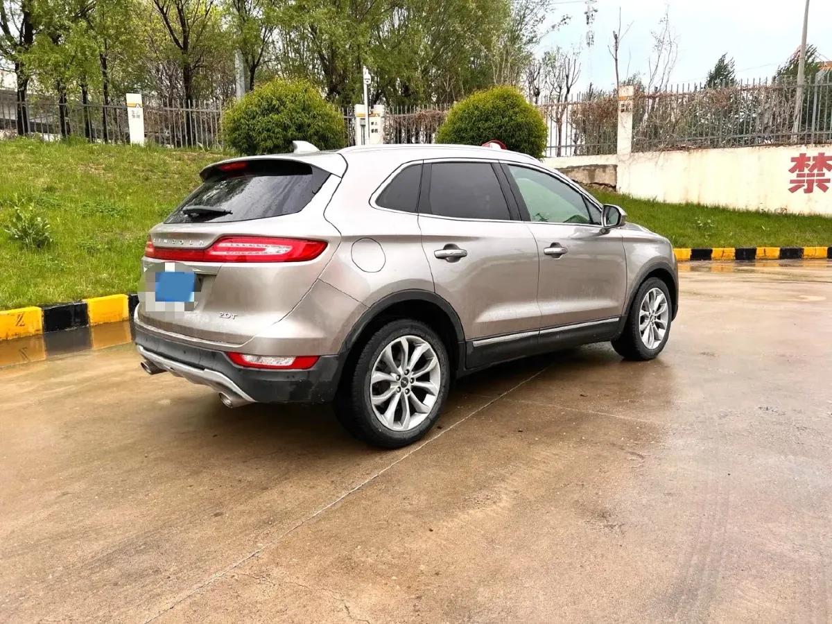 2019 Lincoln MKC 2.0T 203HP L4 6AT,autocango,china used car exporter,china ev exporter,chinese used car exporter,chinese used ev exporter