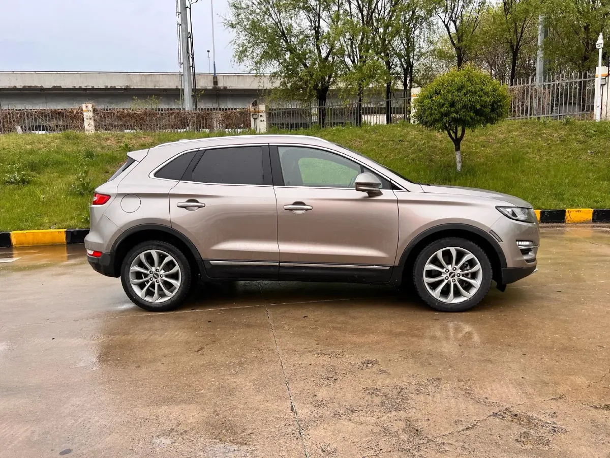 2019 Lincoln MKC 2.0T 203HP L4 6AT,autocango,china used car exporter,china ev exporter,chinese used car exporter,chinese used ev exporter