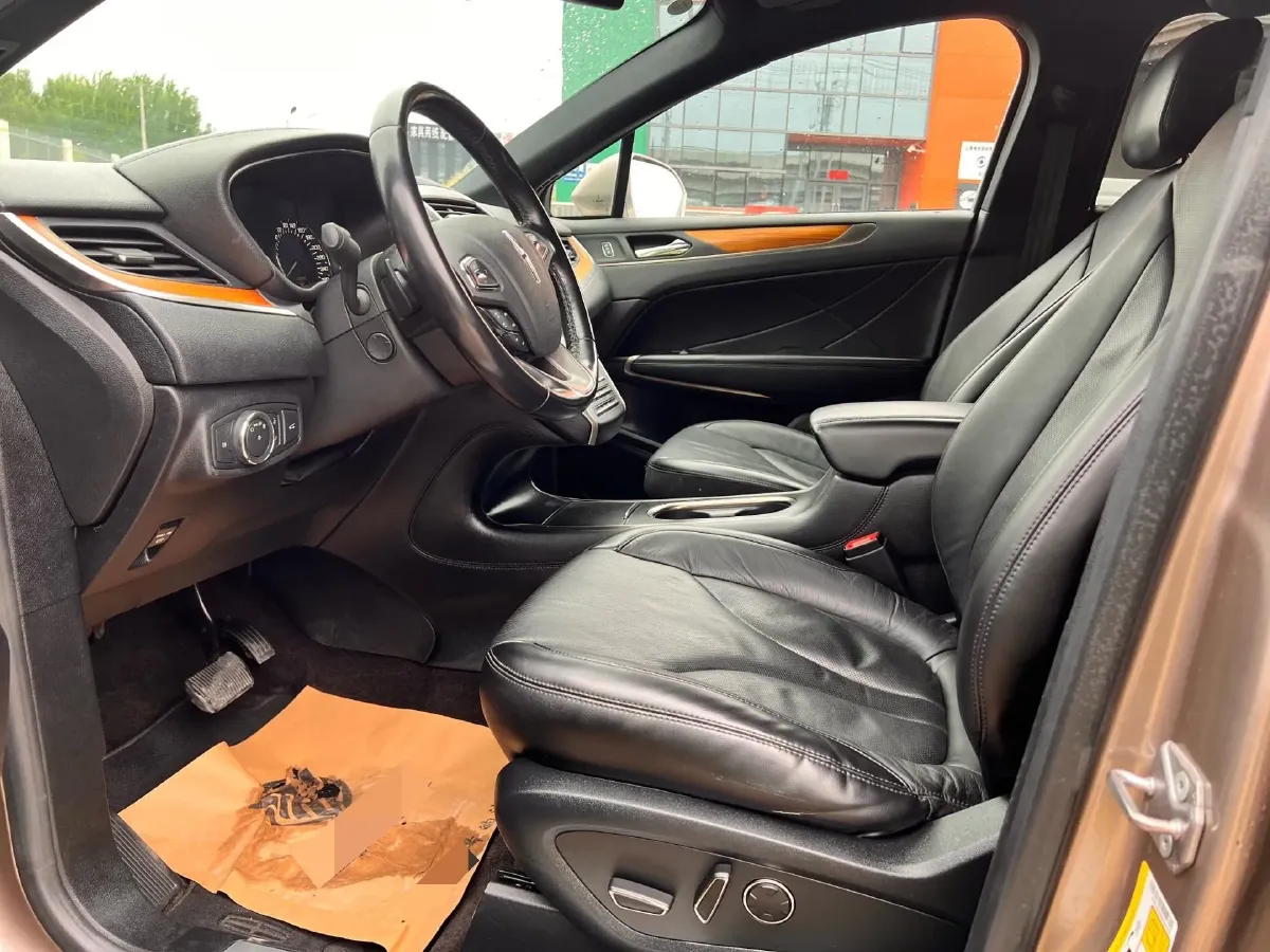 2019 Lincoln MKC 2.0T 203HP L4 6AT,autocango,china used car exporter,china ev exporter,chinese used car exporter,chinese used ev exporter