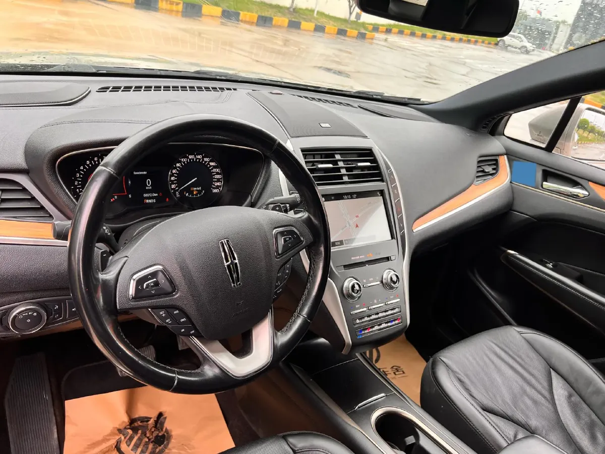 2019 Lincoln MKC 2.0T 203HP L4 6AT,autocango,china used car exporter,china ev exporter,chinese used car exporter,chinese used ev exporter