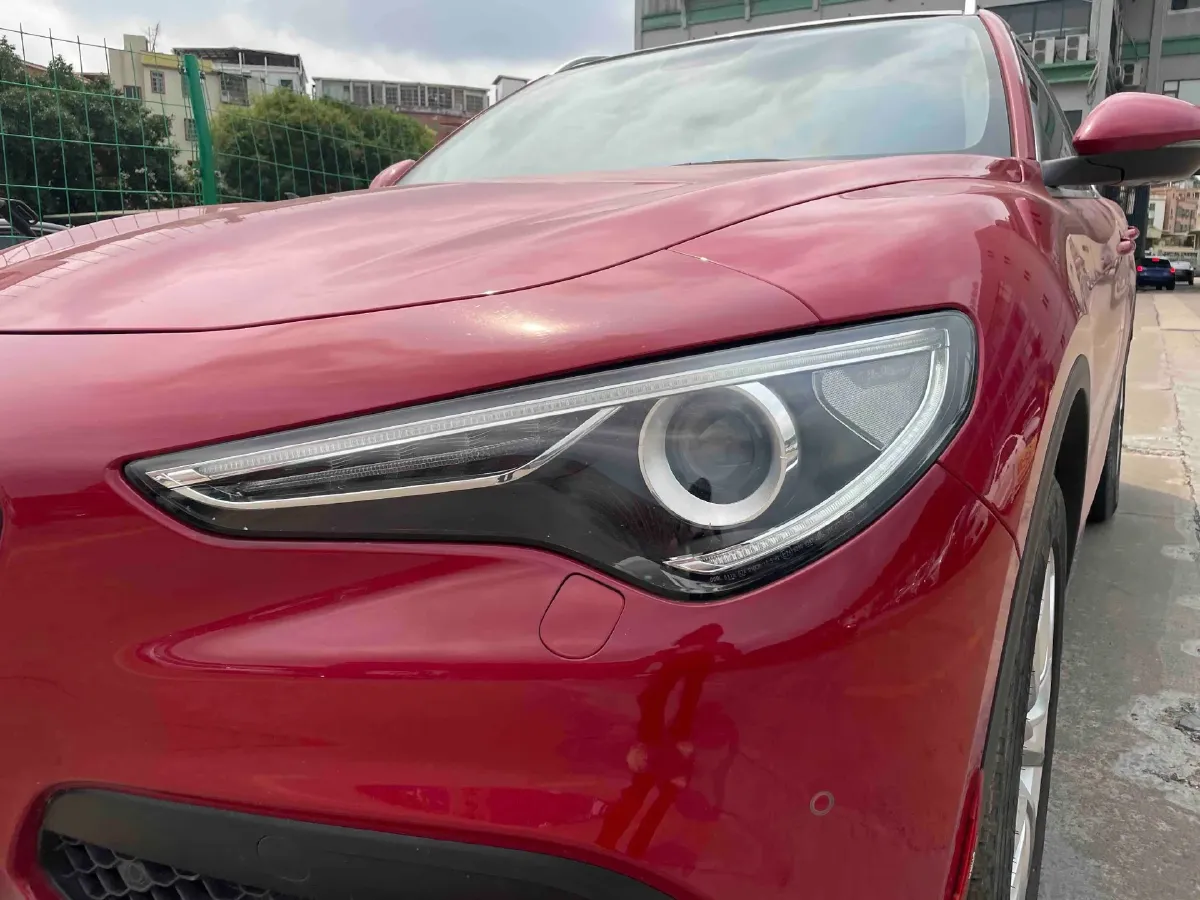 2017 Jaguar XE 2.0T 240HP L4 8AT,autocango,china used car exporter,china ev exporter,chinese used car exporter,chinese used ev exporter