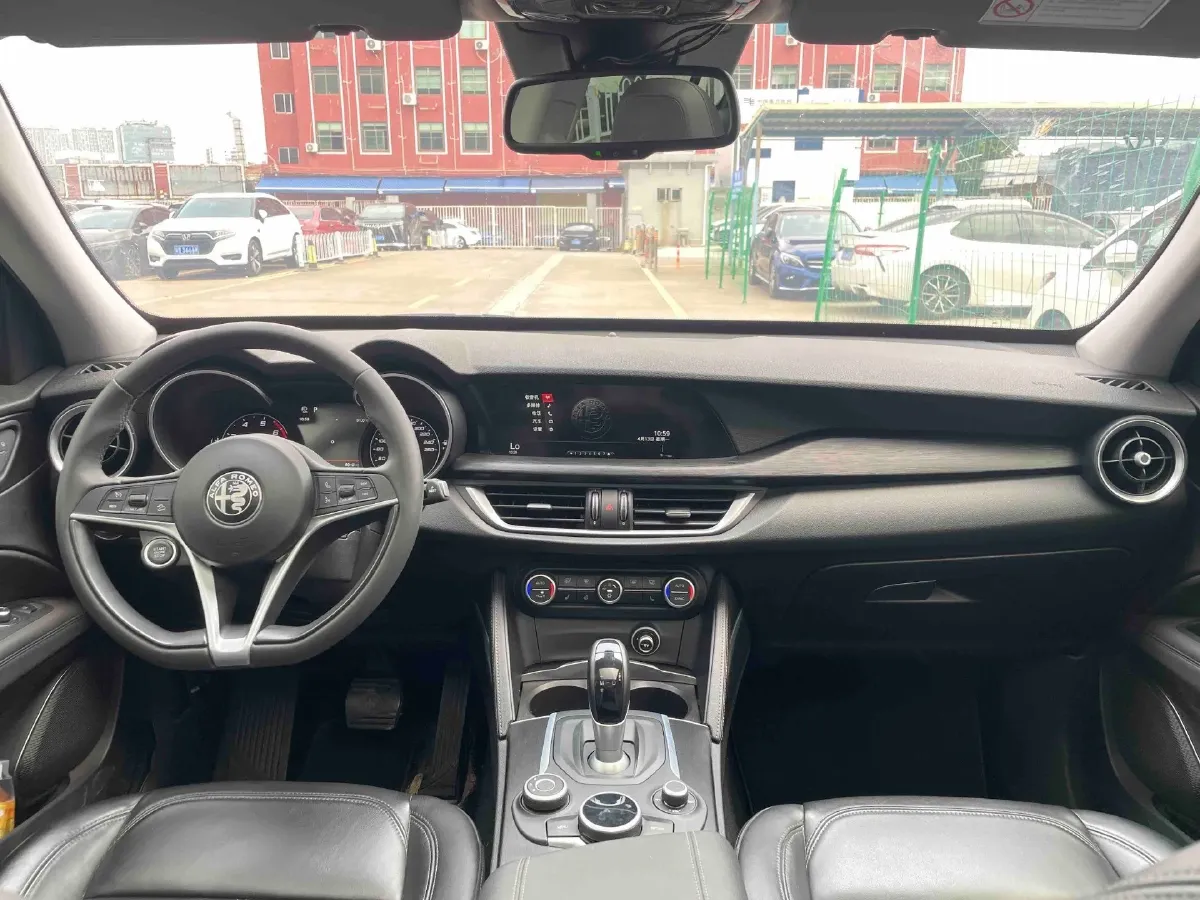 2017 Jaguar XE 2.0T 240HP L4 8AT,autocango,china used car exporter,china ev exporter,chinese used car exporter,chinese used ev exporter