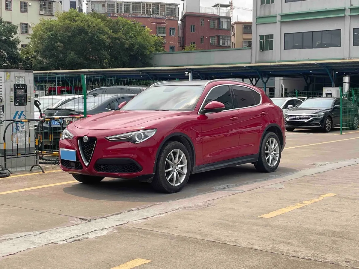 2017 Jaguar XE 2.0T 240HP L4 8AT,autocango,china used car exporter,china ev exporter,chinese used car exporter,chinese used ev exporter