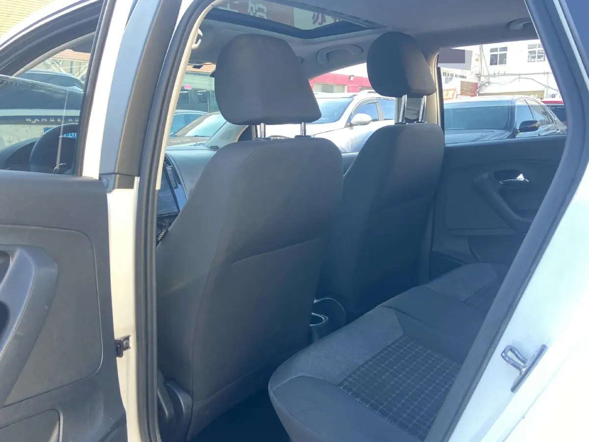 2016 Volkswagen Polo 1.6L 110HP L4 6AT,autocango,china used car exporter,china ev exporter,chinese used car exporter,chinese used ev exporter