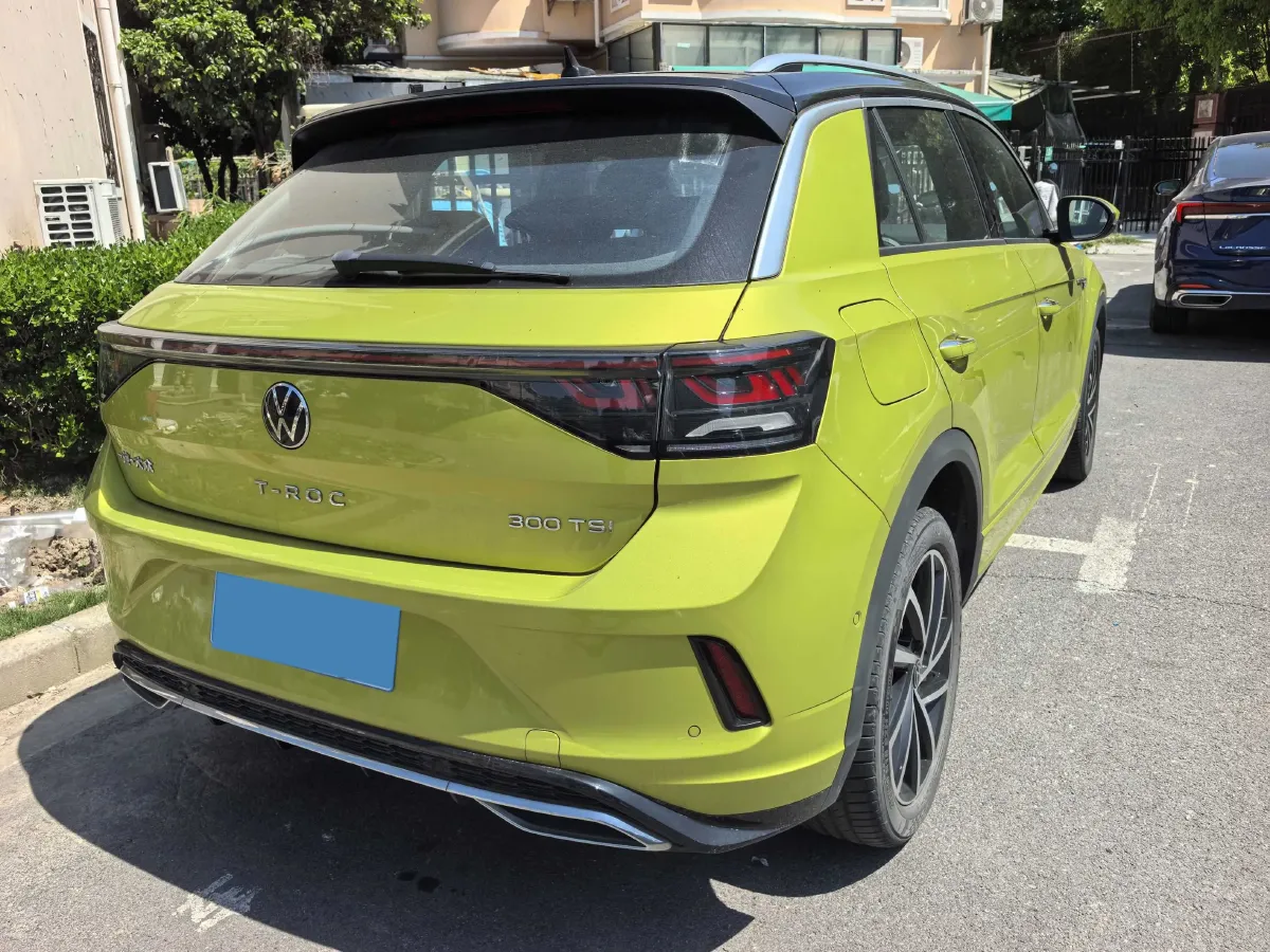 2023 Volkswagen T-Roc 1.5T 160HP L4 7DCT,autocango,china used car exporter,china ev exporter,chinese used car exporter,chinese used ev exporter