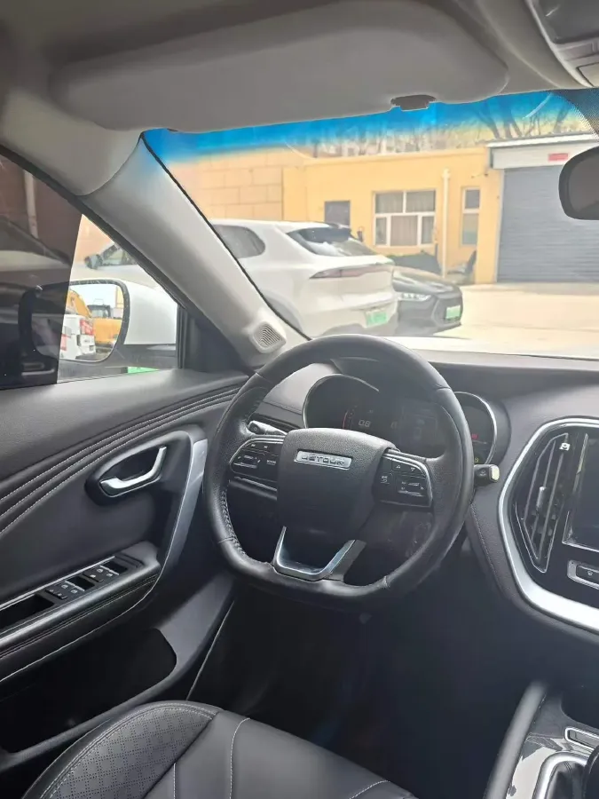 2018 Jetour X70 1.5T 147HP L4 5MT,autocango,china used car exporter,china ev exporter,chinese used car exporter,chinese used ev exporter