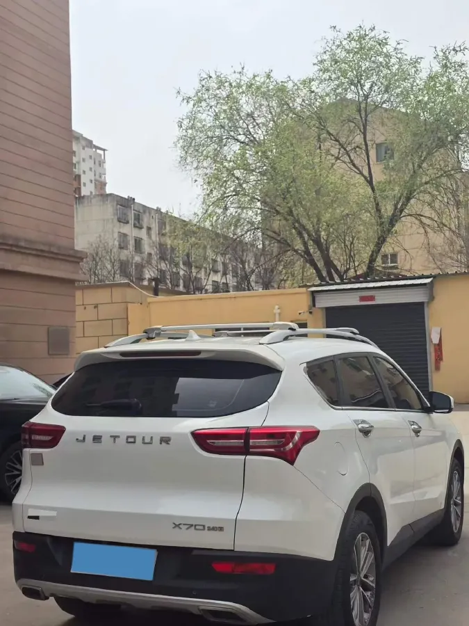2018 Jetour X70 1.5T 147HP L4 5MT,autocango,china used car exporter,china ev exporter,chinese used car exporter,chinese used ev exporter