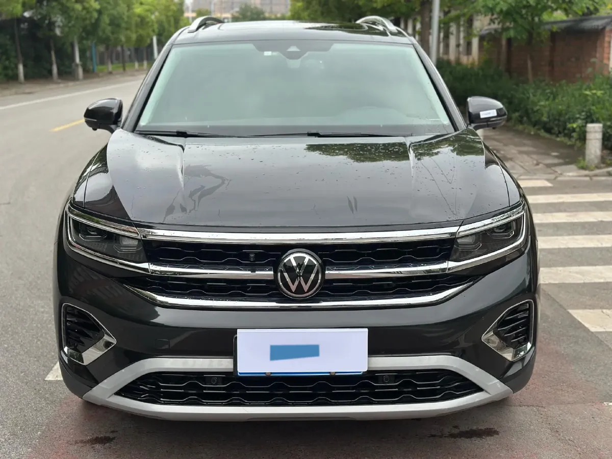 2022 Volkswagen Talagon 2.0T 220HP L4 7DCT,autocango,china used car exporter,china ev exporter,chinese used car exporter,chinese used ev exporter
