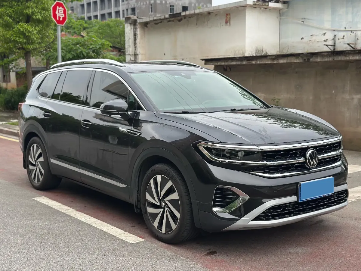 2022 Volkswagen Talagon 2.0T 220HP L4 7DCT,autocango,china used car exporter,china ev exporter,chinese used car exporter,chinese used ev exporter