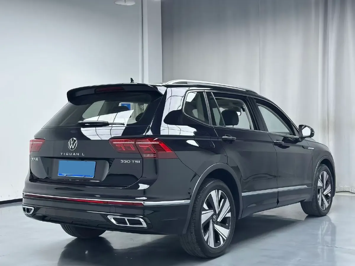2023 Volkswagen Tiguan L 2.0T 186HP L4 7DCT,autocango,china used car exporter,china ev exporter,chinese used car exporter,chinese used ev exporter