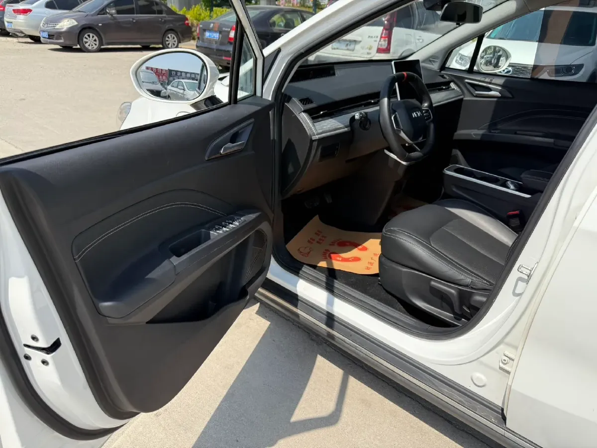 2022 Leapmotor T03 BEV 41KWH,autocango,china used car exporter,china ev exporter,chinese used car exporter,chinese used ev exporter