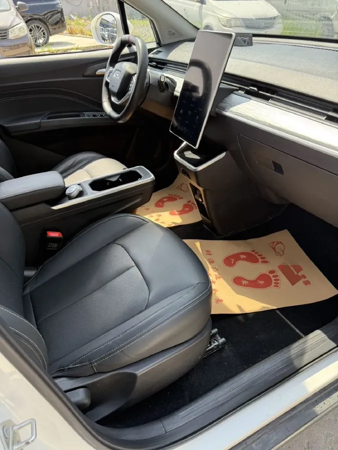 2022 Leapmotor T03 BEV 41KWH,autocango,china used car exporter,china ev exporter,chinese used car exporter,chinese used ev exporter