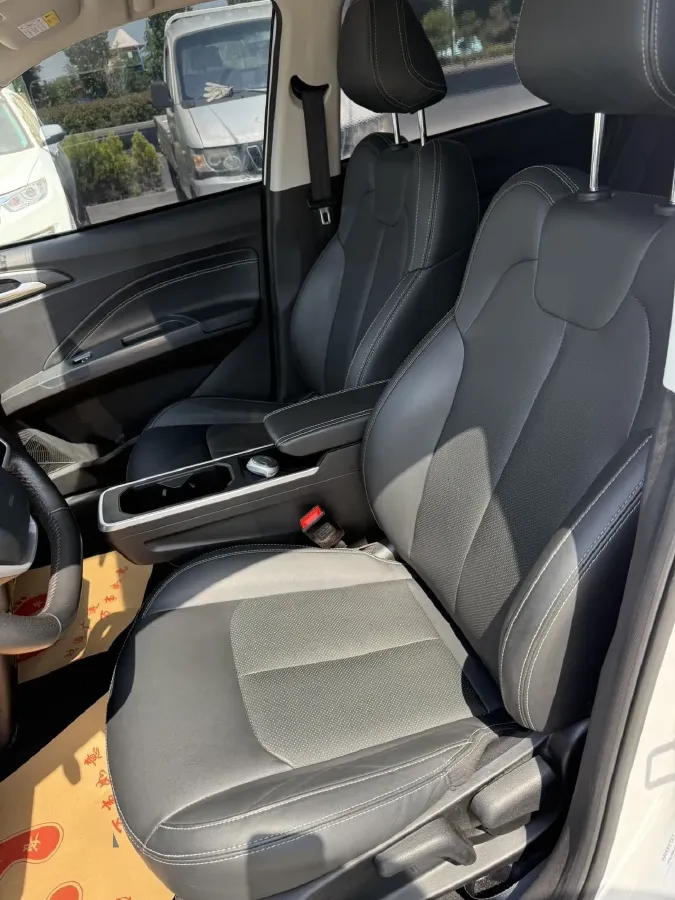 2022 Leapmotor T03 BEV 41KWH,autocango,china used car exporter,china ev exporter,chinese used car exporter,chinese used ev exporter