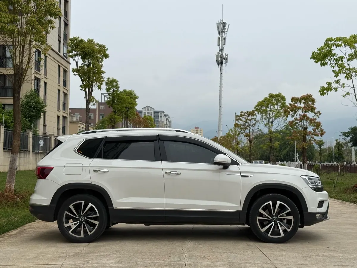 2020 Volkswagen Tharu 2.0T 186HP L4 7DCT,autocango,china used car exporter,china ev exporter,chinese used car exporter,chinese used ev exporter