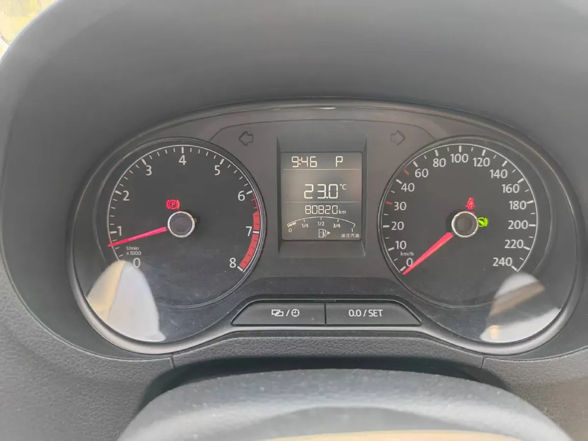 2016 Volkswagen Polo 1.4L 90HP L4 6AT,autocango,china used car exporter,china ev exporter,chinese used car exporter,chinese used ev exporter