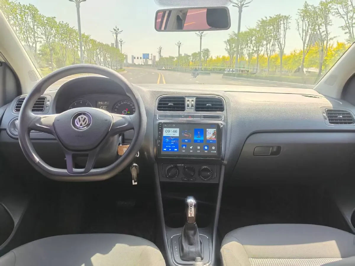 2016 Volkswagen Polo 1.4L 90HP L4 6AT,autocango,china used car exporter,china ev exporter,chinese used car exporter,chinese used ev exporter