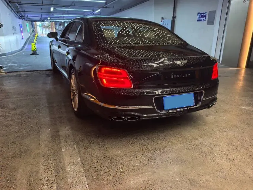 2023 Bentley Flying Spur 4.0T 550HP V8 8DCT,autocango,china used car exporter,china ev exporter,chinese used car exporter,chinese used ev exporter