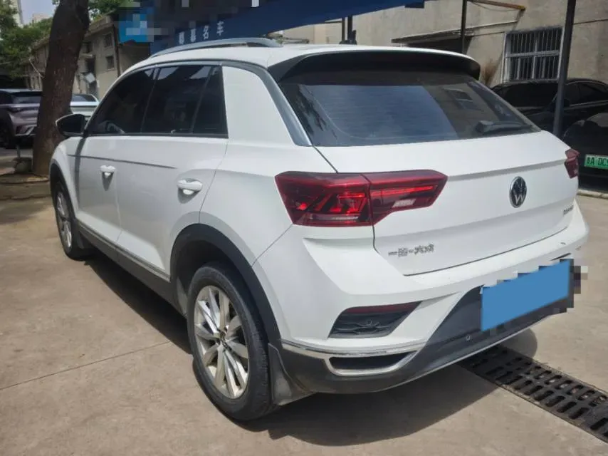 2021 Volkswagen T-Roc 1.4T 150HP L4 7DCT,autocango,china used car exporter,china ev exporter,chinese used car exporter,chinese used ev exporter