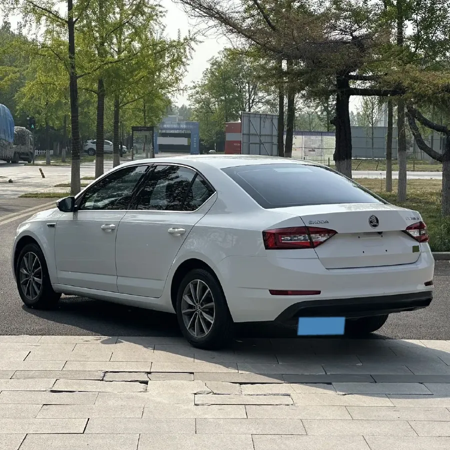 2018 Skoda Octavia 1.6L 110HP L4 6AT,autocango,china used car exporter,china ev exporter,chinese used car exporter,chinese used ev exporter