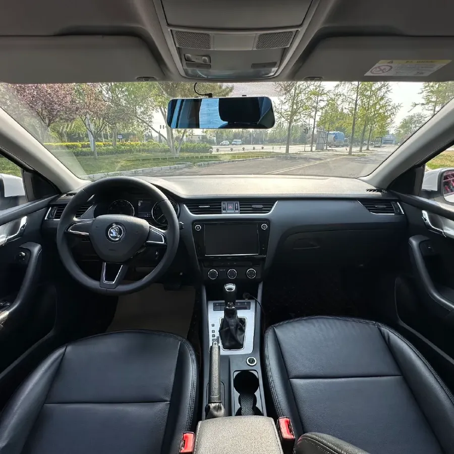 2018 Skoda Octavia 1.6L 110HP L4 6AT,autocango,china used car exporter,china ev exporter,chinese used car exporter,chinese used ev exporter