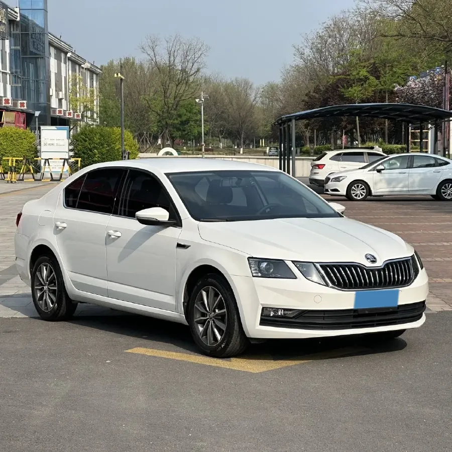 2018 Skoda Octavia 1.6L 110HP L4 6AT,autocango,china used car exporter,china ev exporter,chinese used car exporter,chinese used ev exporter
