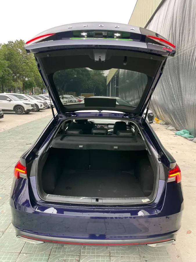 2022 Skoda Octavia 1.4T 150HP L4 7DCT,autocango,china used car exporter,china ev exporter,chinese used car exporter,chinese used ev exporter