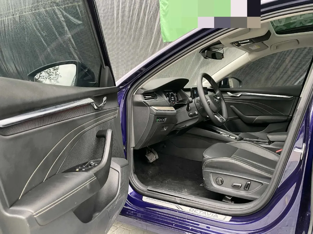 2022 Skoda Octavia 1.4T 150HP L4 7DCT,autocango,china used car exporter,china ev exporter,chinese used car exporter,chinese used ev exporter