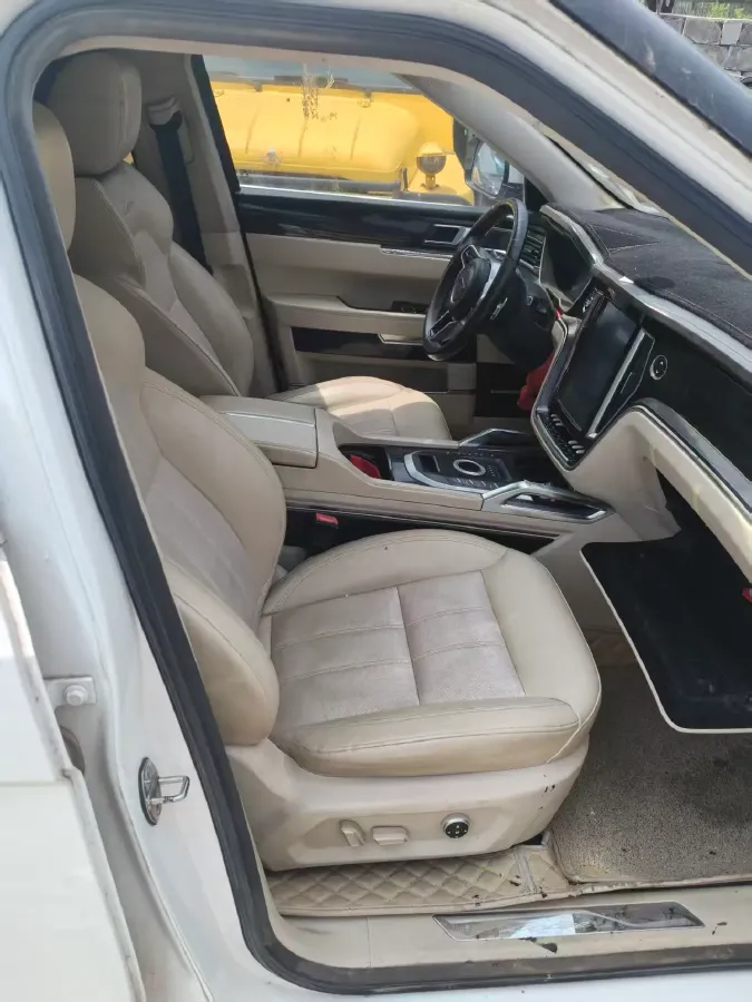 2017 Zotye T700 1.8T 177HP L4 6DCT,autocango,china used car exporter,china ev exporter,chinese used car exporter,chinese used ev exporter