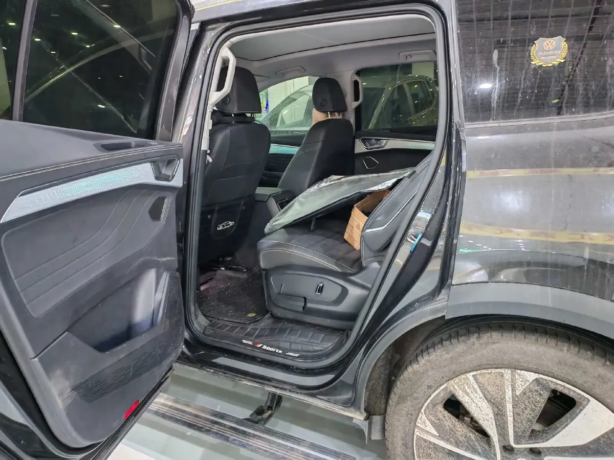 2024 Volkswagen Talagon 2.0T 220HP L4 7DCT,autocango,china used car exporter,china ev exporter,chinese used car exporter,chinese used ev exporter